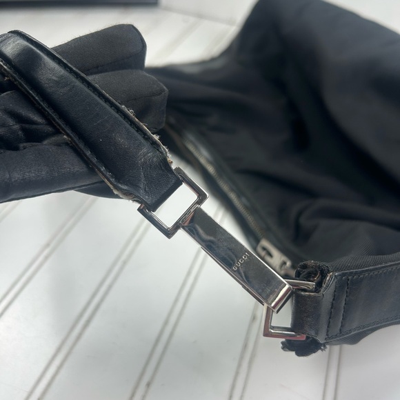 Gucci Nylon Small Shoulder Bag Black Zip Hobo Purse - Picture 10 of 13